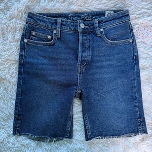 NWT We the Free Free People Button Fly Bermuda Denim Shorts Size 25